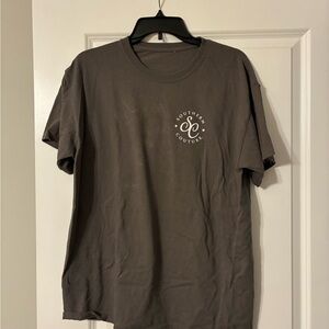 Women’s Short-Sleeve Tee - Charcoal Gray
